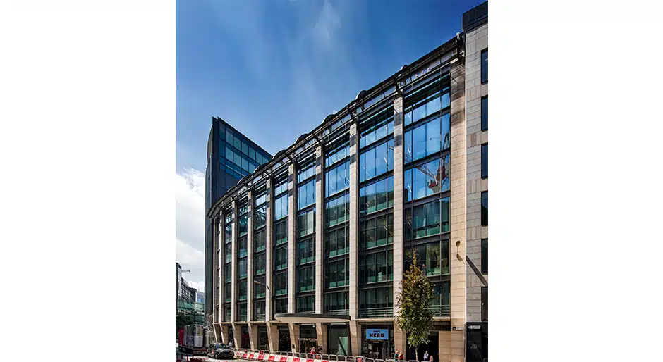 Henderson Park debuts in London office