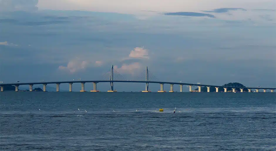 World’s longest sea-crossing bridge to open in China