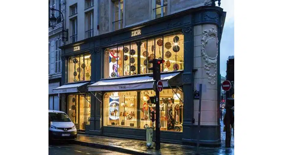 Two European funds buy retail assets in Paris