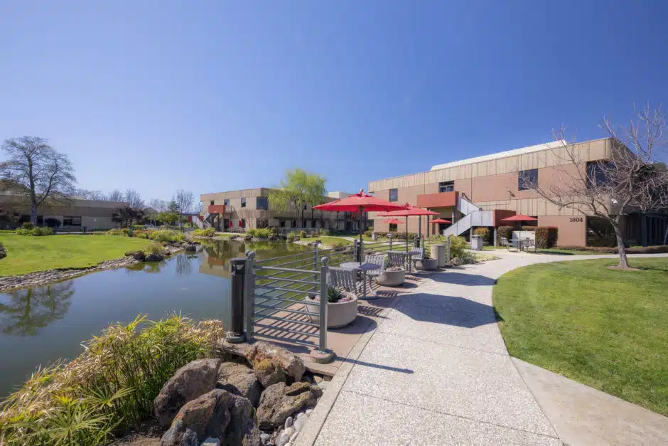 Longfellow acquires Palo Alto, Calif., technology center for $205m