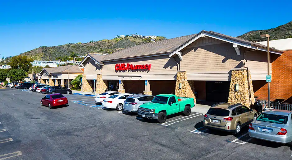 Grocery- and drug-anchored shopping center sets record in Orange County