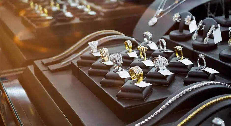 French luxury giant LVMH to buy Tiffany for $16.2 billion - BusinessToday