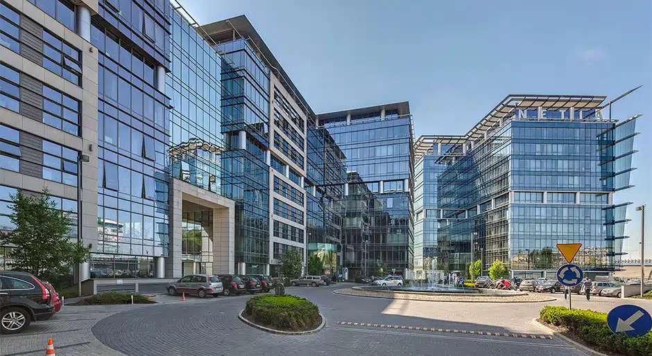 Benson Elliot expands Warsaw office exposure