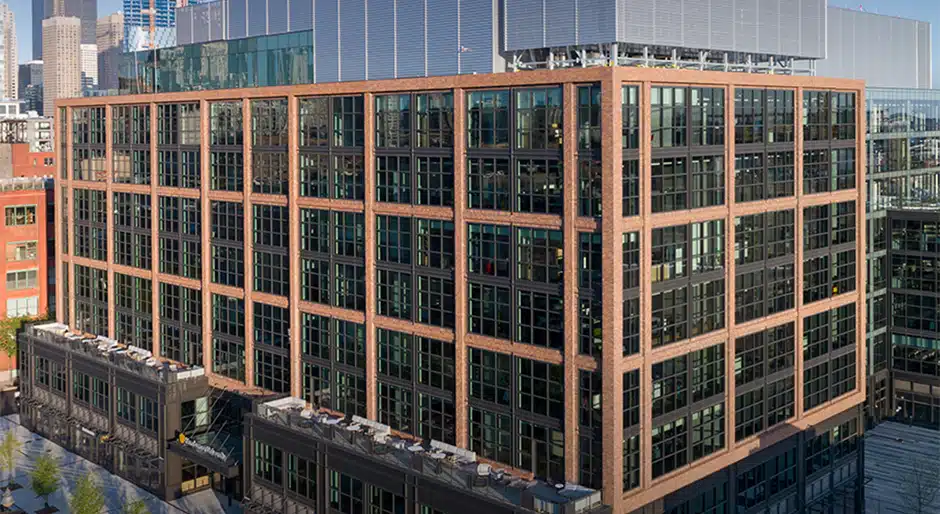 Family office pays $412m for West Loop trophy office asset