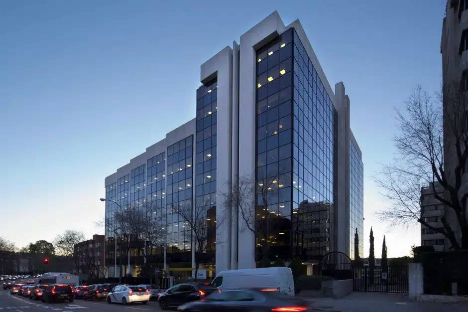 Kennedy Wilson acquires office in Madrid