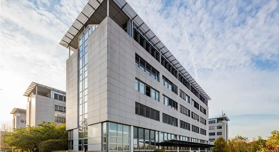 Peakside and Partners Group sell Omega asset to University Hospital Essen