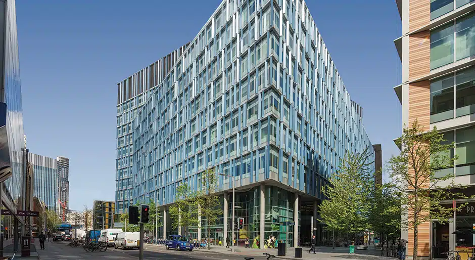 Fora partners with Oxford Properties to open latest flexible workspace at Blue Fin Building