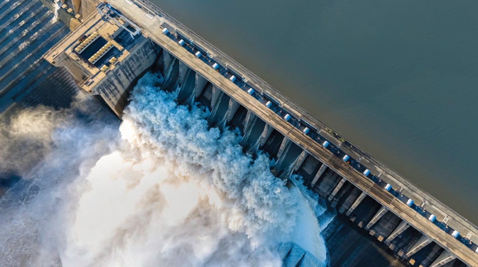 China has turned a corner on fossil fuels, and investors are rushing in